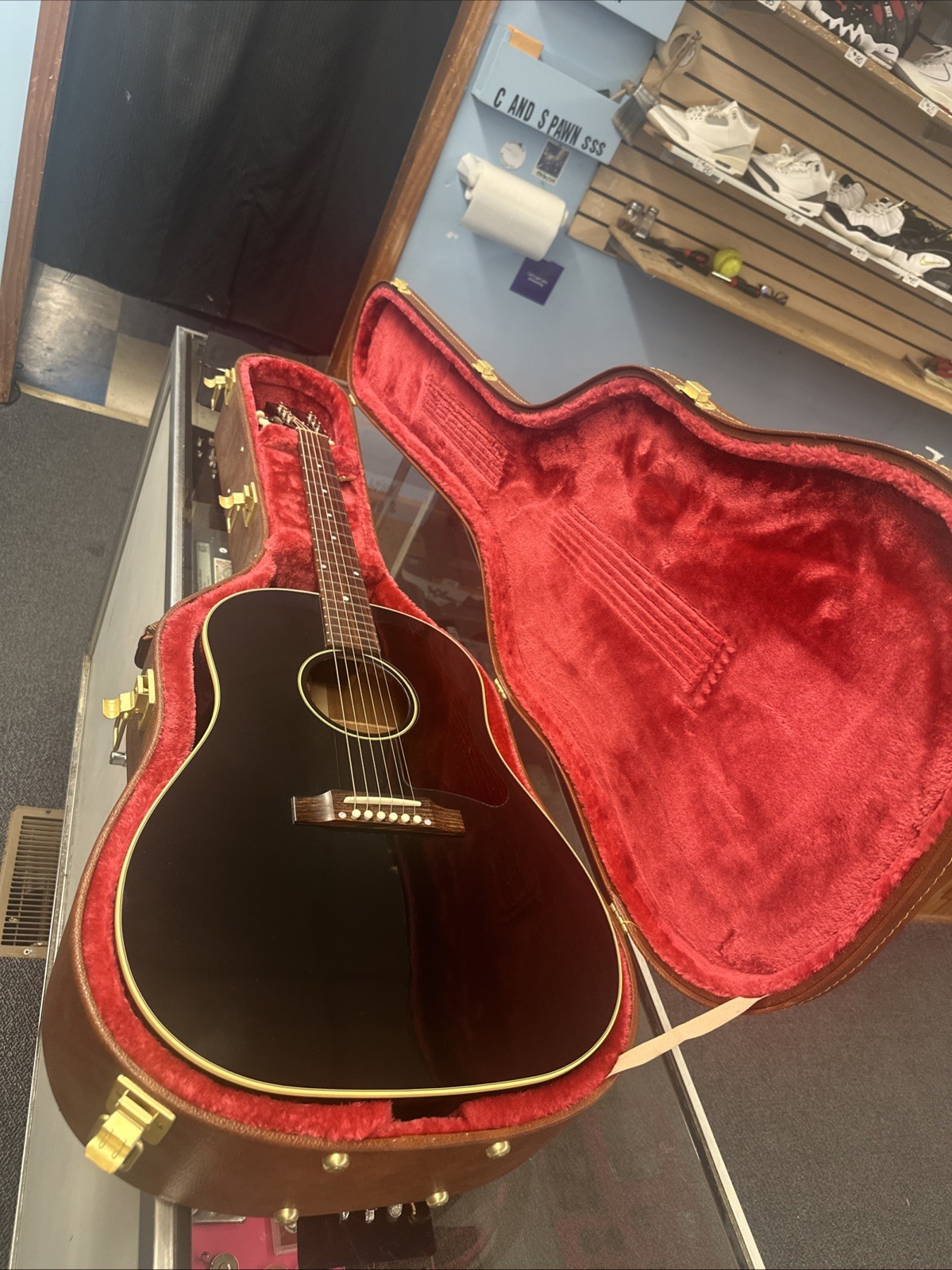 Gibson Acoustic Electric 50s J-45 Black Gibson Case