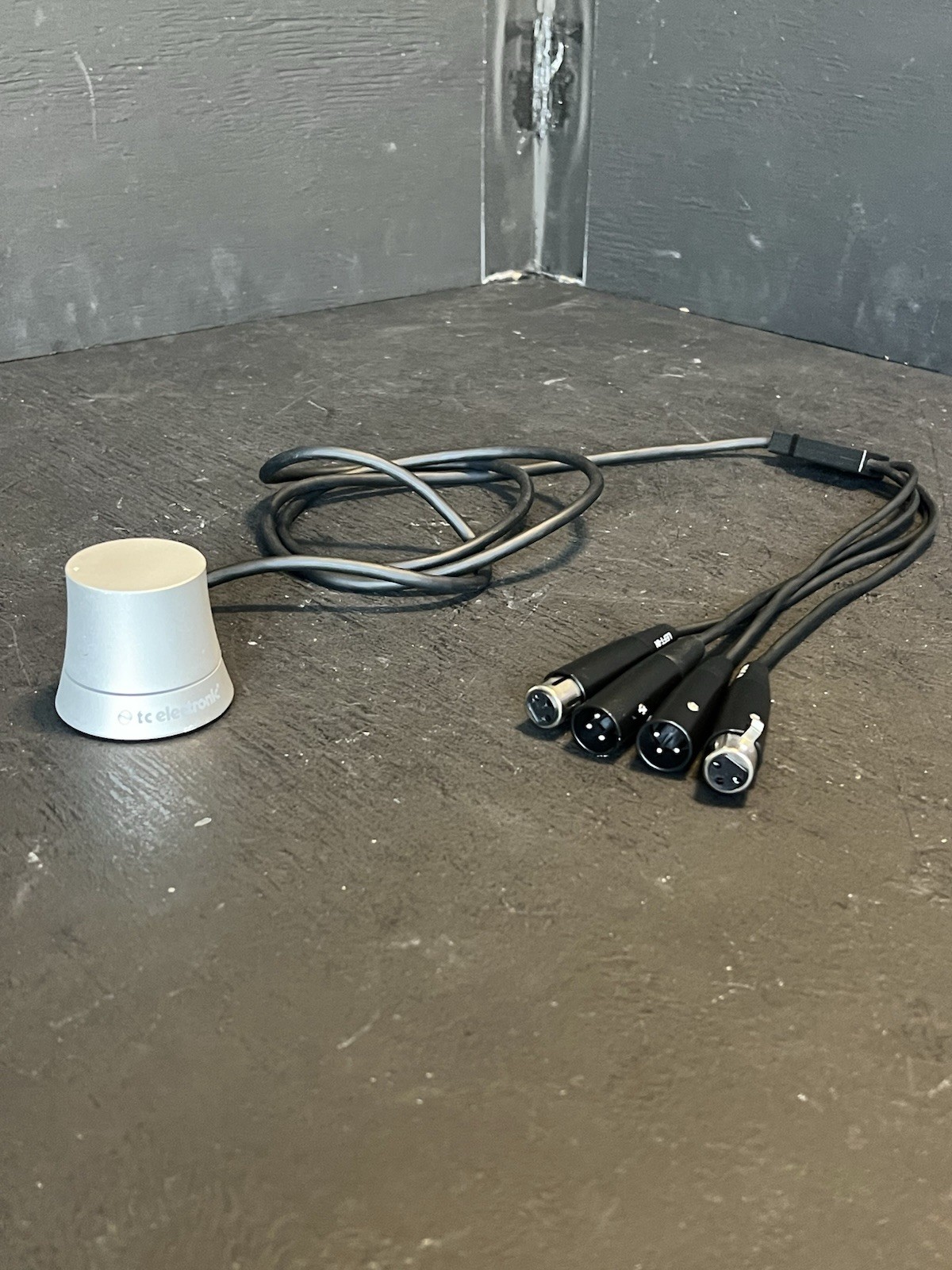 TC Electronic Level Pilot X Desktop Speaker Volume Controller with XLR