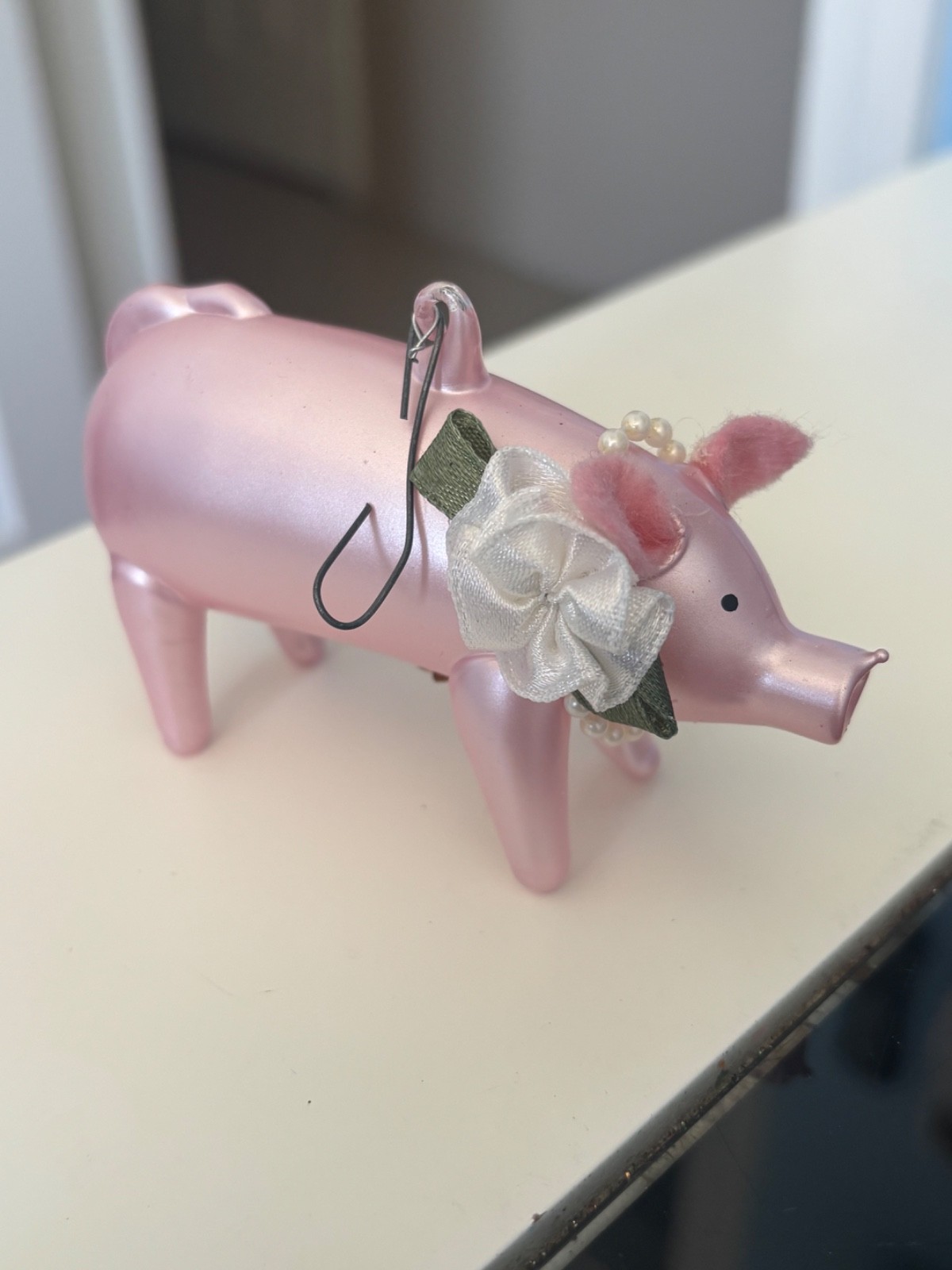 Hand Blown Glass Pig with pearl Necklace Christmas Ornament