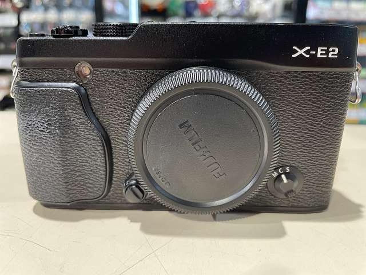 Fujifilm X-E2 Mirrorless Camera APS-C Used SDXC Compatible From Japan