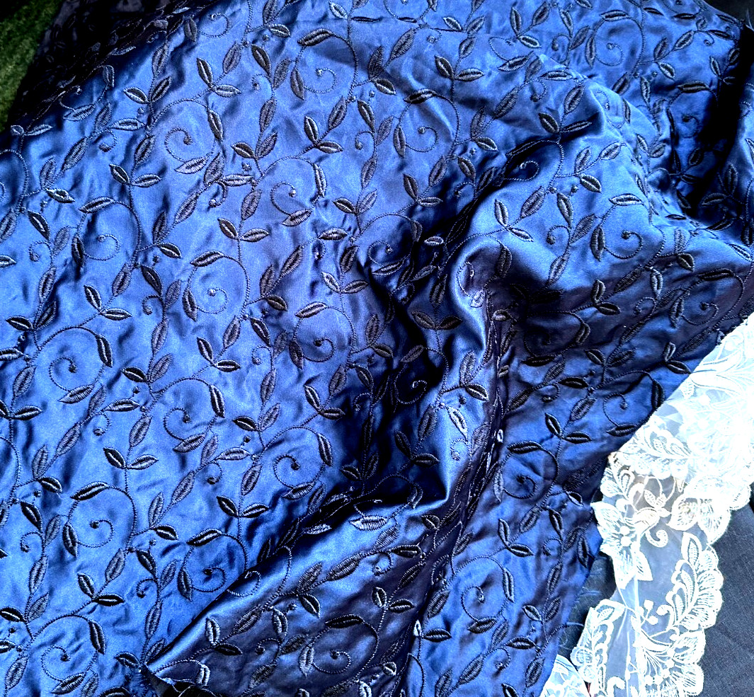 Vintage Navy Blue Silk Brocade Jacquard Panel 32" x 17" 5.6 sq ft) Craft/Couture