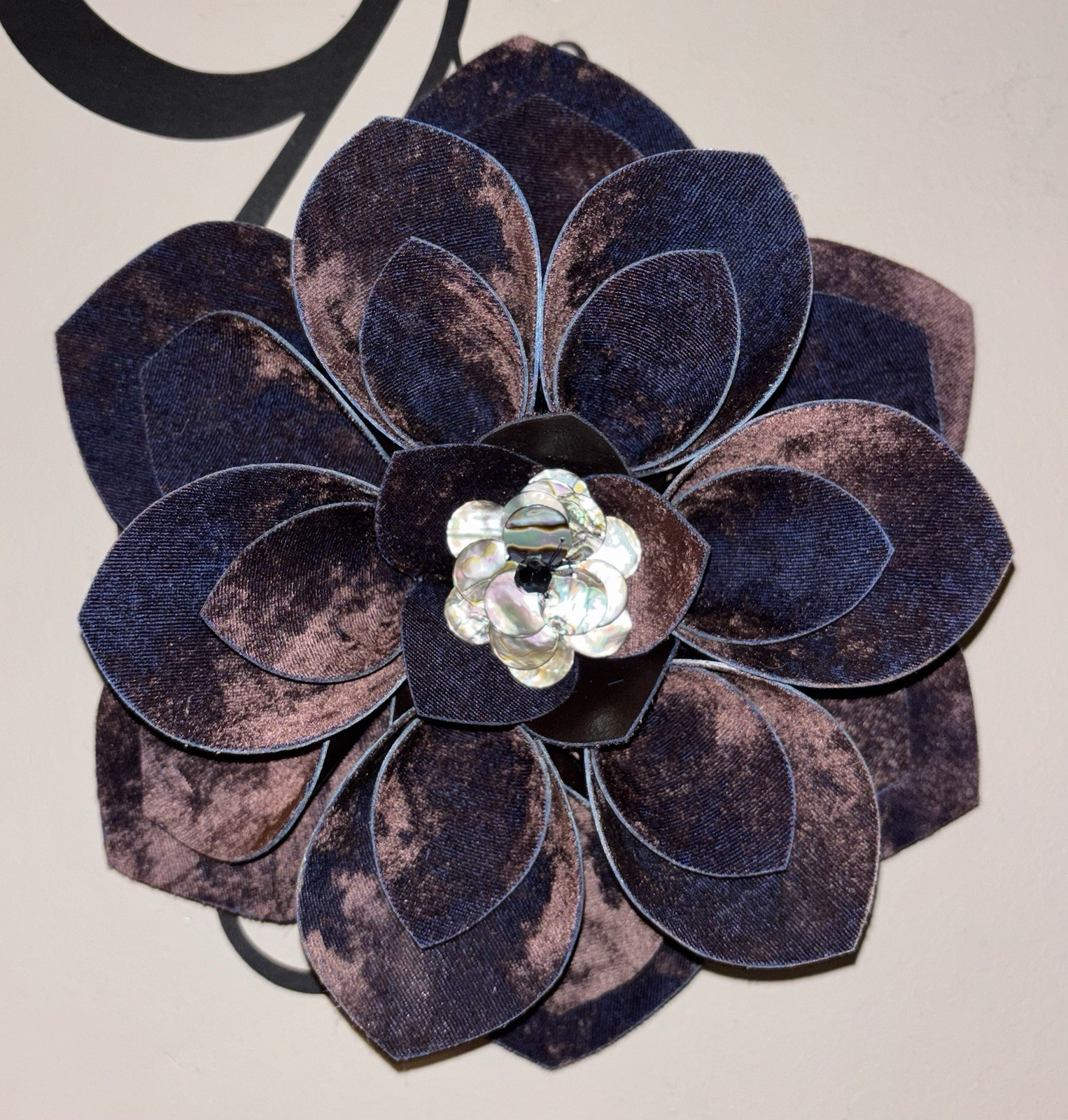 Velvet Two Tone W/Blue Shades & Iridescent Shell Accent Wall Decor 9”