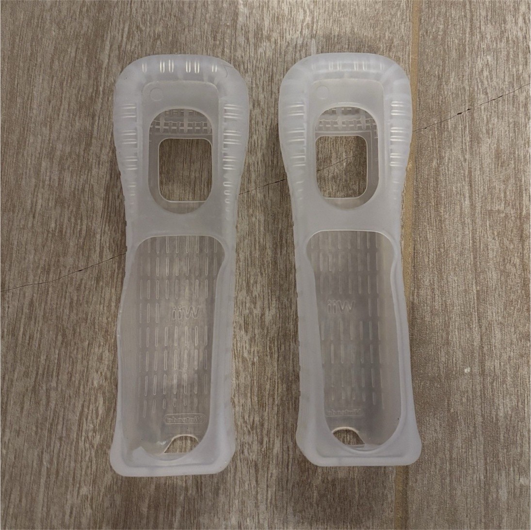 Nintendo Wii Mixed Lot: 10 Games, Steering Wheels, Remote Covers, Charger