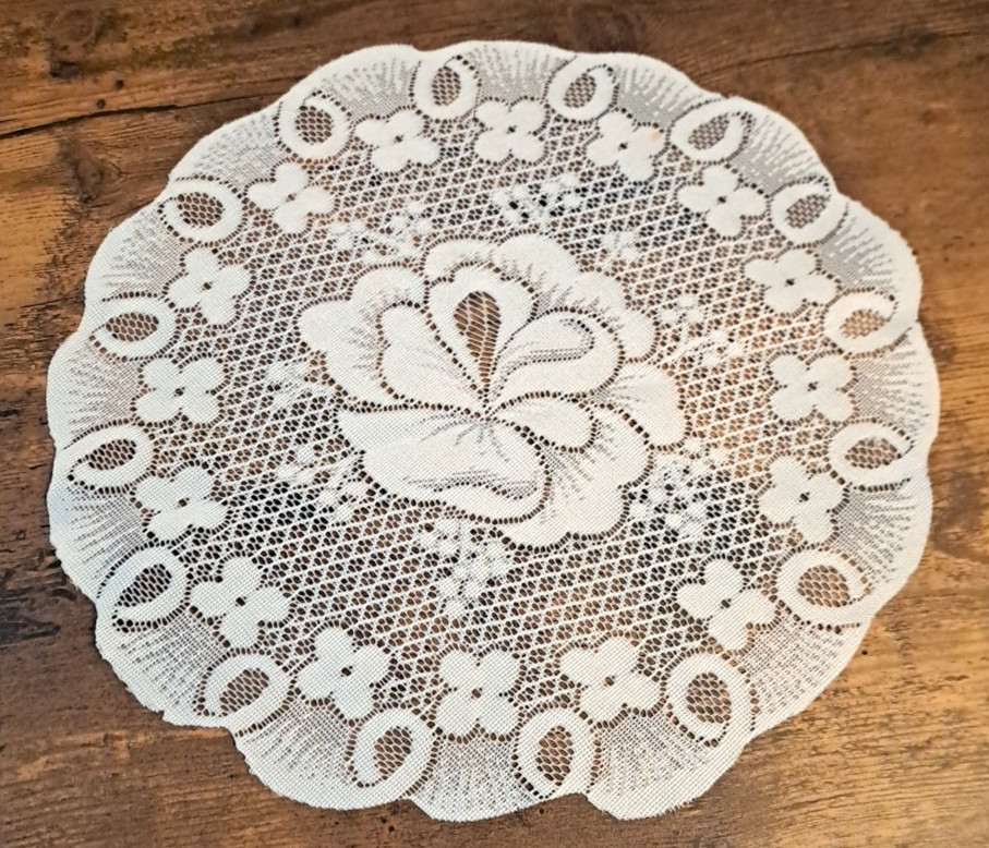 Lace Centerpiece Doily Round Floral Table Charger Cottage Country Granny  11"
