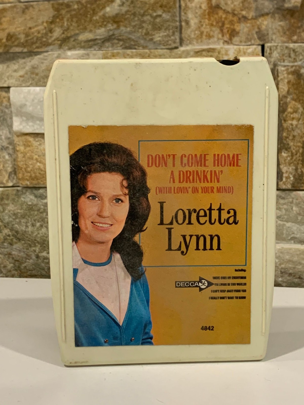 Decca 8-Track Tape Loretta Lynn Dont Come Home A Drinkin Country 4842 Vintage