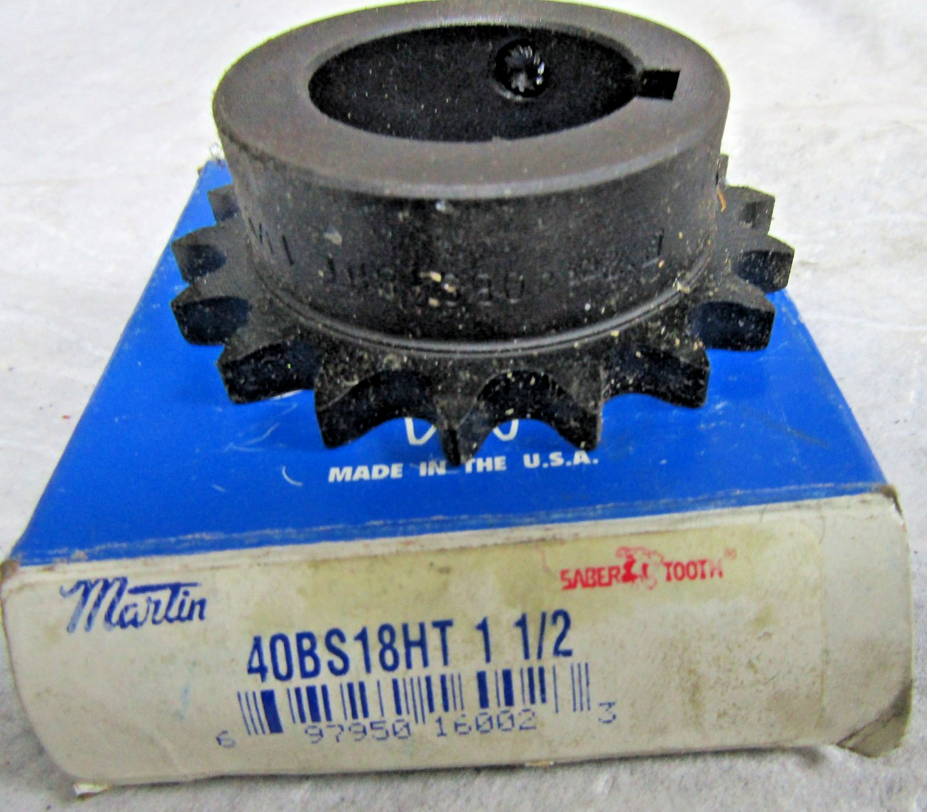 ✌️NEW MARTIN 40BS18HT 1-1/2 FINISHED BORE SPROCKET