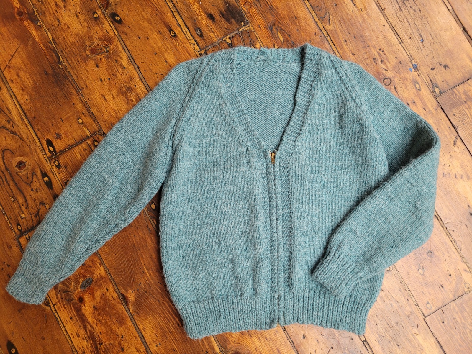 1960s Hand knit blue wool zipper  front cardigan