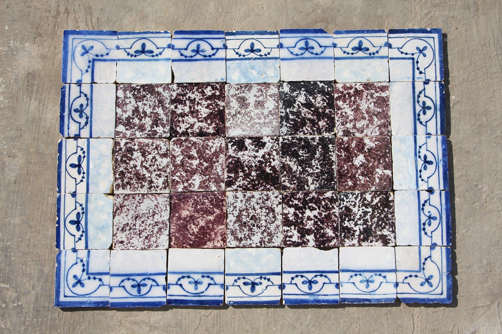 Antique Tile Mural Panel, Aubergine Spongeware Surrounded by Blue & White Flower
