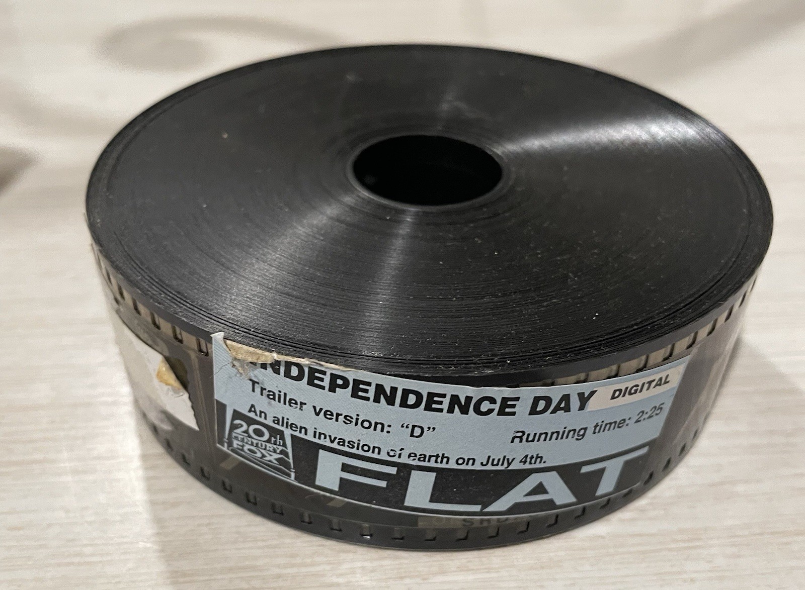 35MM Theater Trailer: Independence Day, Flat, 2:25, Trailer Version D