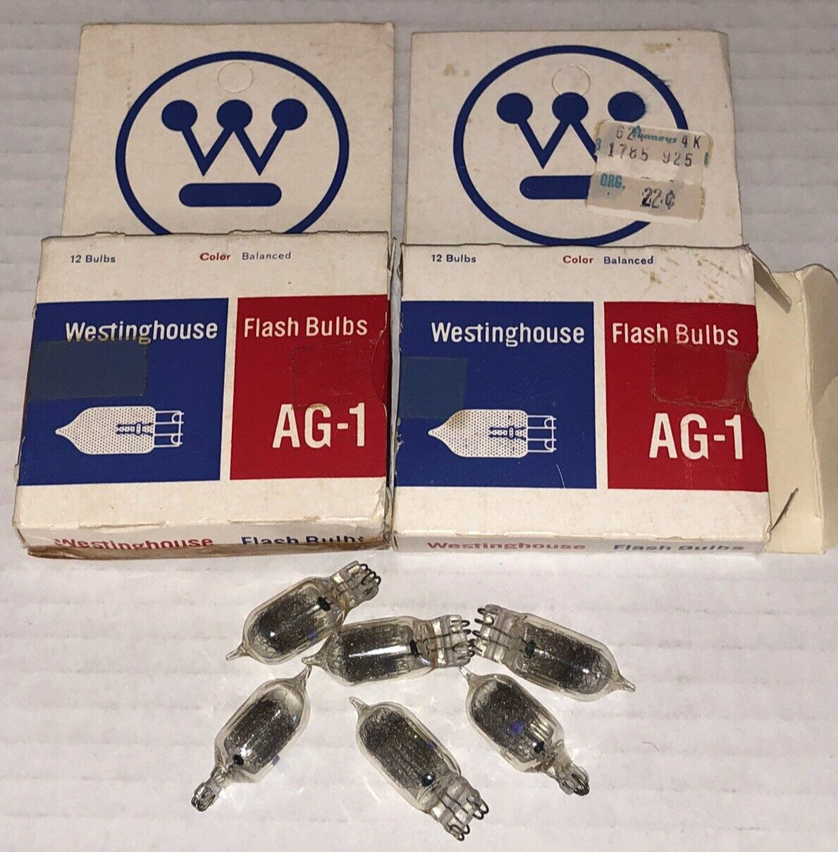Westinghouse Flashbulbs AG-1 12 Bulbs Lot of 1 and a Half Boxes Total 18 Bulbs