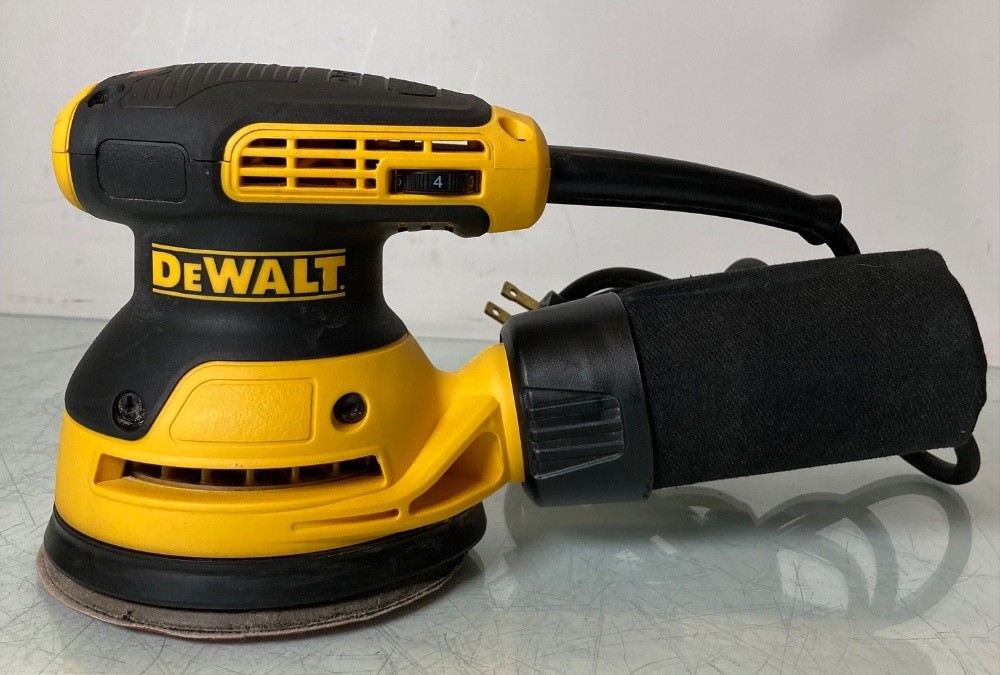 Dewalt Random Oribt Palm Sander w/Dust Bag DWE6423
