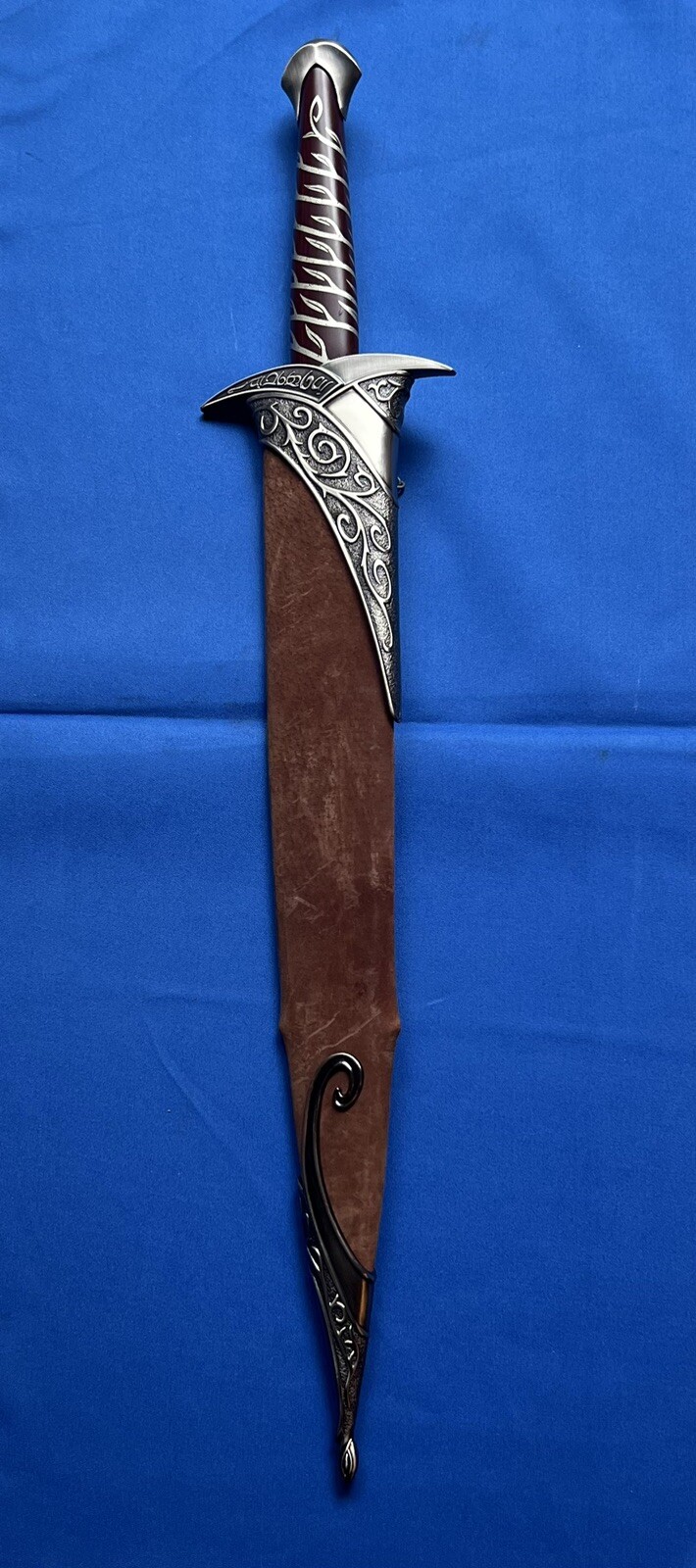 United Cutlery The Lord of the Rings Sting Sword & Scabbard UC1264 & UC1300