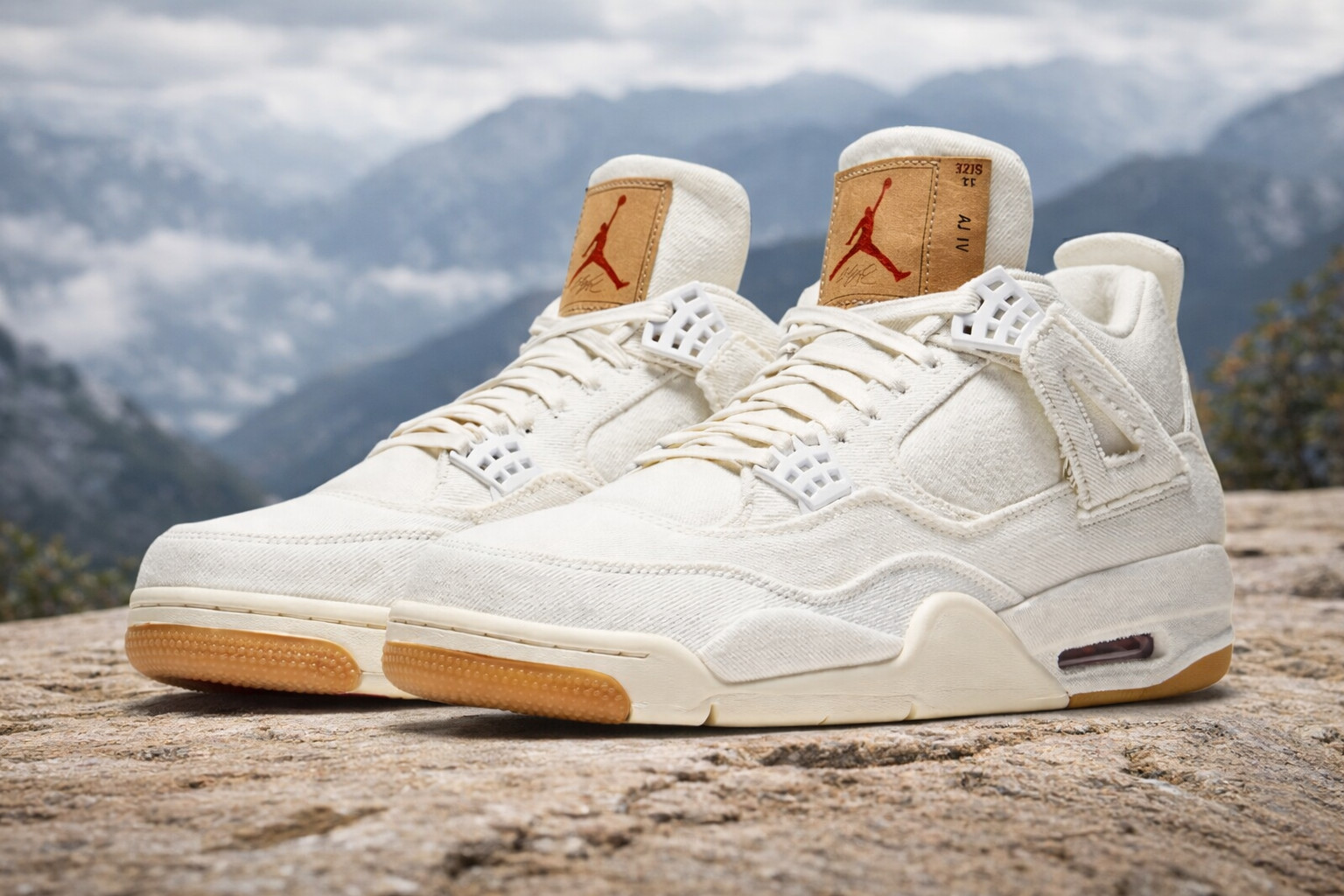 MEN Levis x Jordan 4 “White” 2018 Size US 7-12