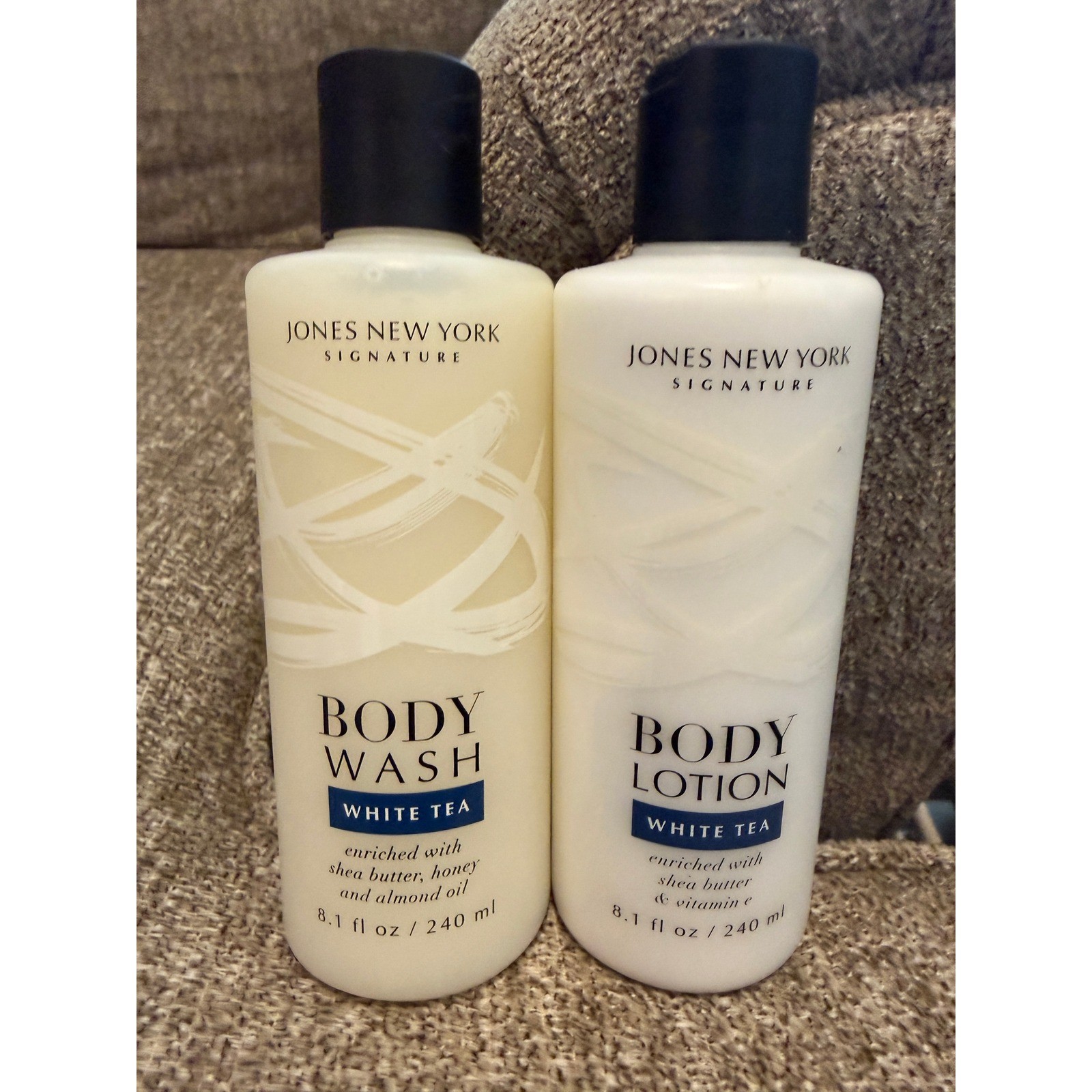 Jones New York Signature White Tea Body Wash and Body Lotion Set 8.1oz 240ml 2pc