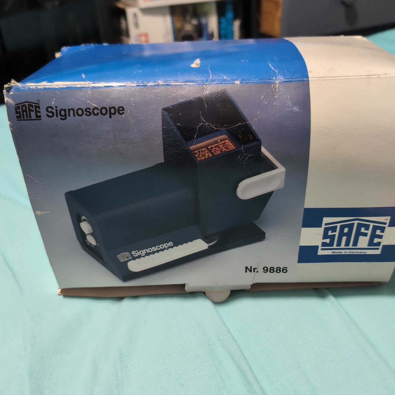 SAFE SIGNASCOPE WATERMARK DETECTOR FOR STAMP COLLECTORS.  72658 9886