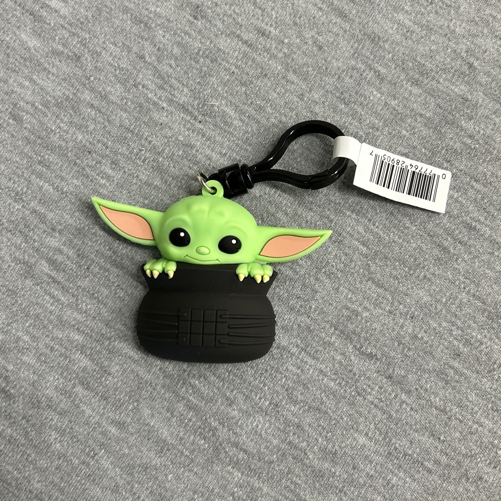 Star Wars The Mandalorian 3D Figural Bag Clip 3 Inch - The Child in Vase Grogu