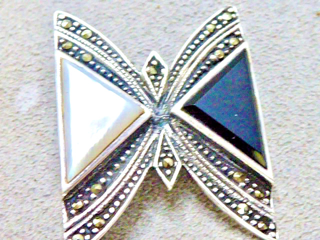VINTAGE STAMPED 925 STERLING ONYX MOTHER OF PEARL MARCASITE BUTTERFLY PIN