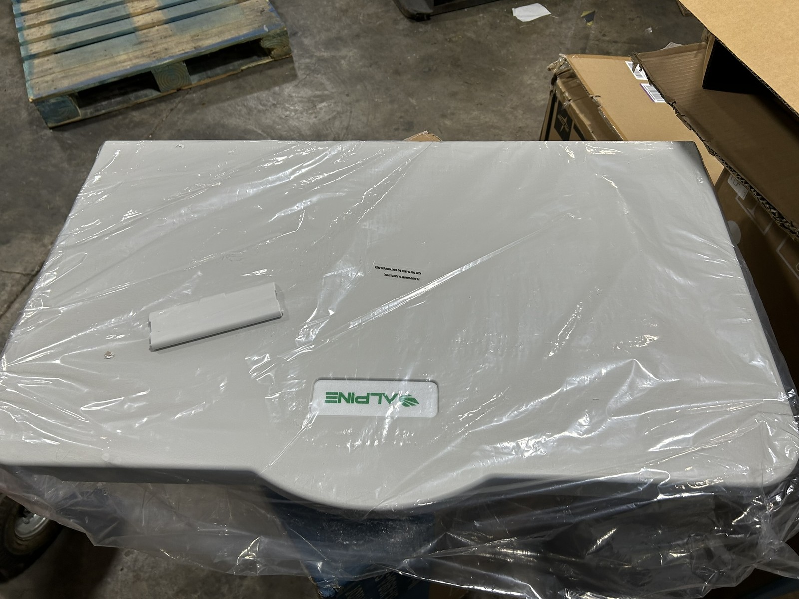 Alpine Horizontal Diaper Changing Station - Wall Mount 20" x 33" x 19"