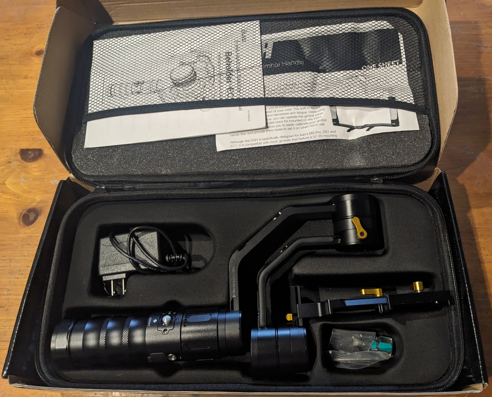 ikan EC1 Beholder 3-Axis Handheld Gimbal Stabilizer w/ Case