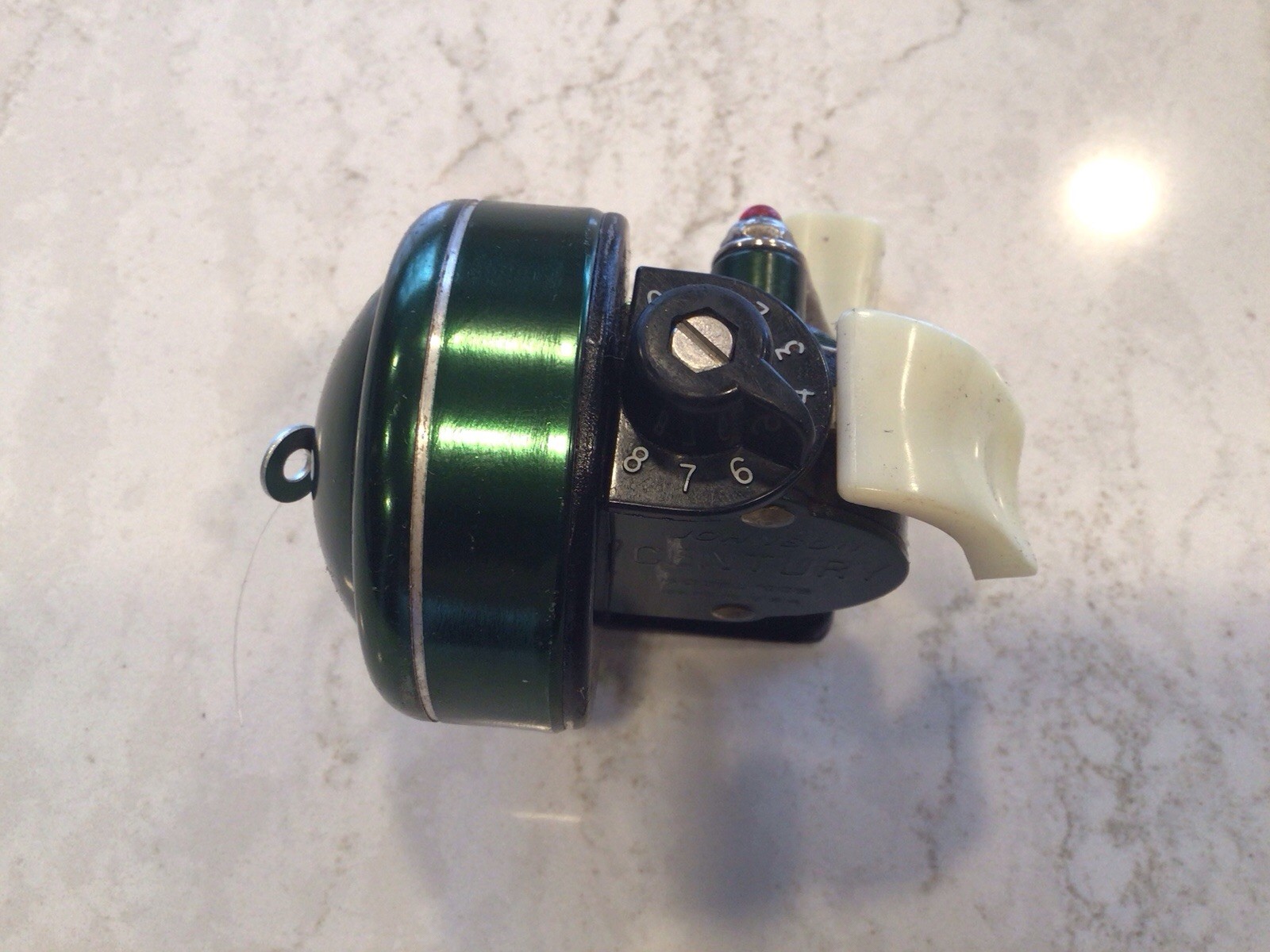 Johnson Century Model 100B Spin Casting Fishing Reel Vintage Made In USA Nice