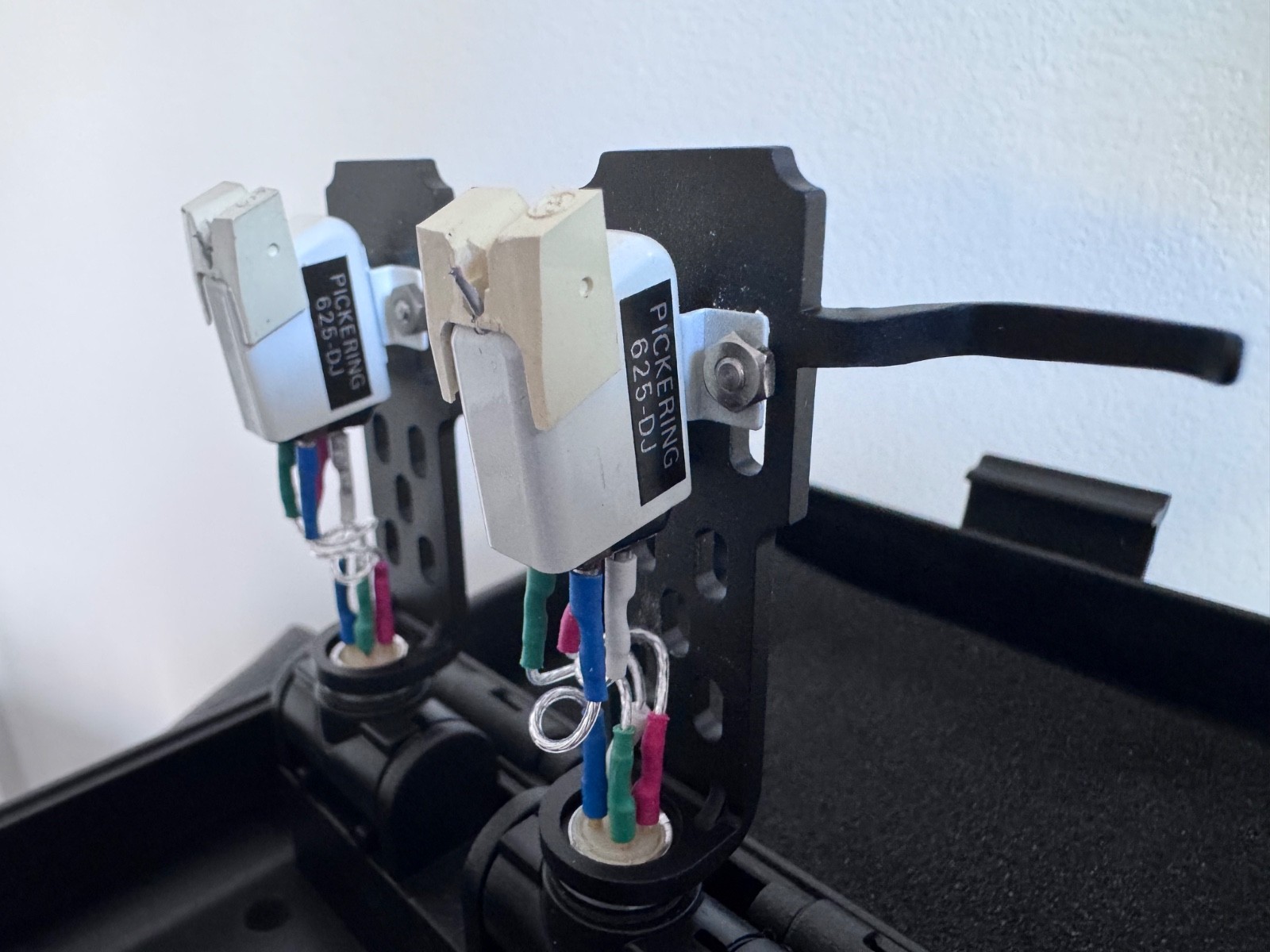 Pair of Pickering 625 DJ Moving Iron Carts with Stokyo Black Box Cartridge Case