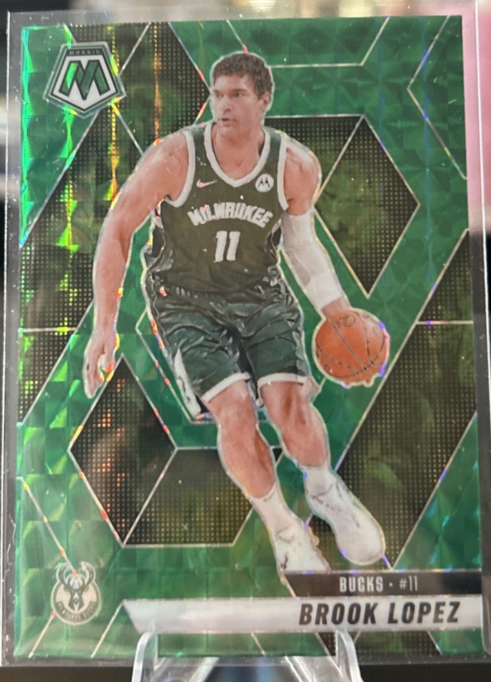 2024-25 Panini Mosaic - Brook Lopez #45 Green Mosaic Prizm Bucks Color Match
