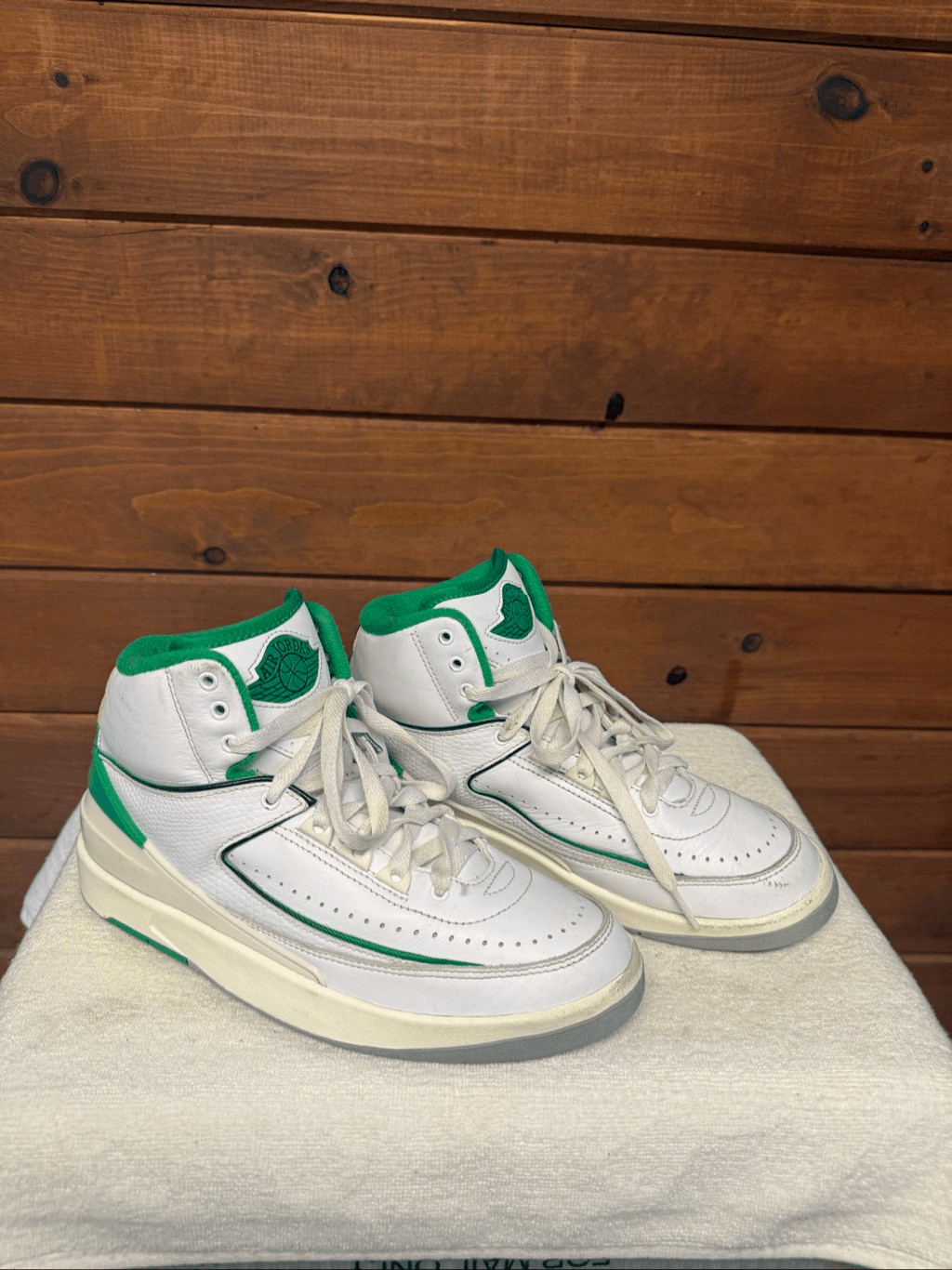 Nike Air Jordan 2 Retro "Lucky Green" sneakers Sz 6 Youth DQ8562-103
