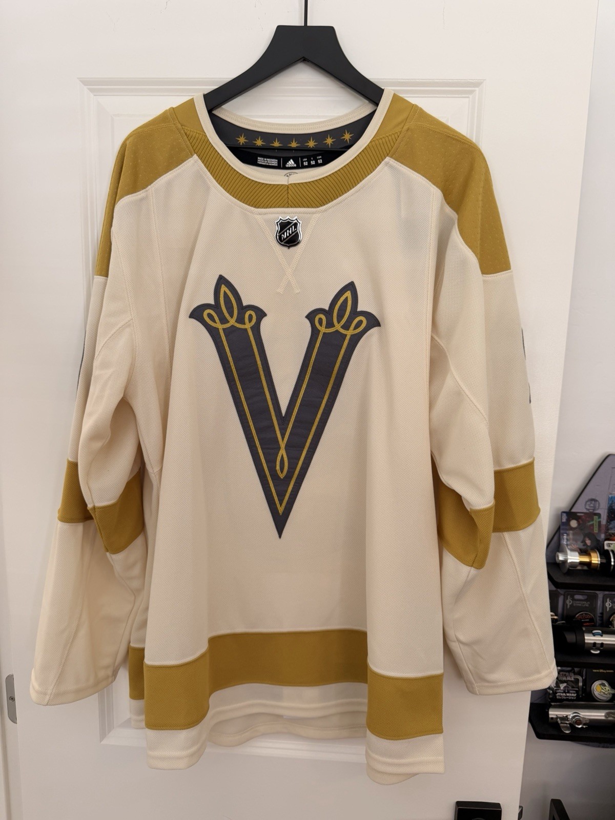 Las Vegas Golden Knights Jack Eichel Winter Classic Adidas Hockey Jersey 52 New