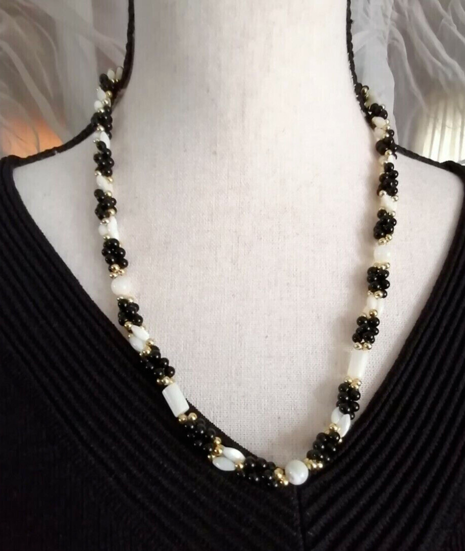 Vintage Black White Sead Beaded twisted Cluster Necklace Gold spacers
