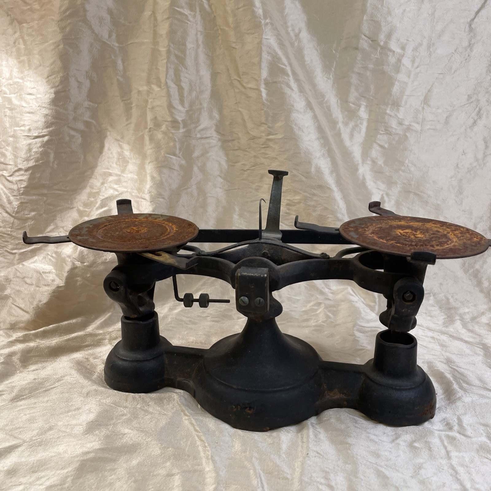 Antique Black Cast Iron Balance Scale Decorative Display Farmhouse Country Decor