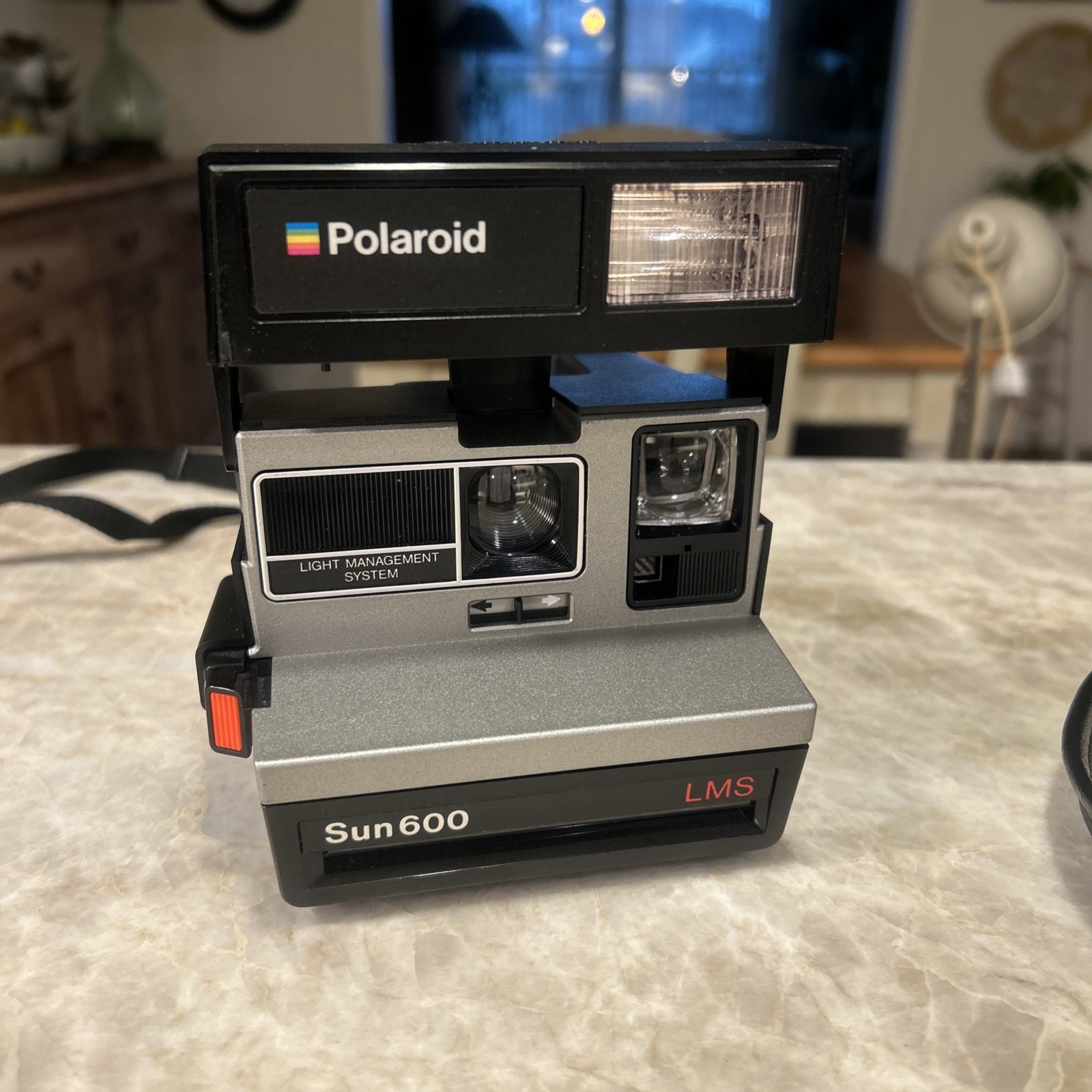 Polaroid Sun 600 LMS Vintage Instant Film Camera with Strap Untested