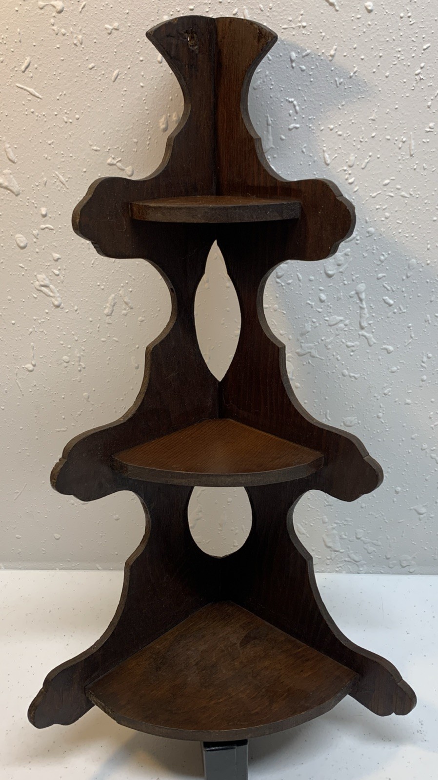 Antique Hand Cut Ornate Three Tiered Wood Corner Shelf Nick Nack
