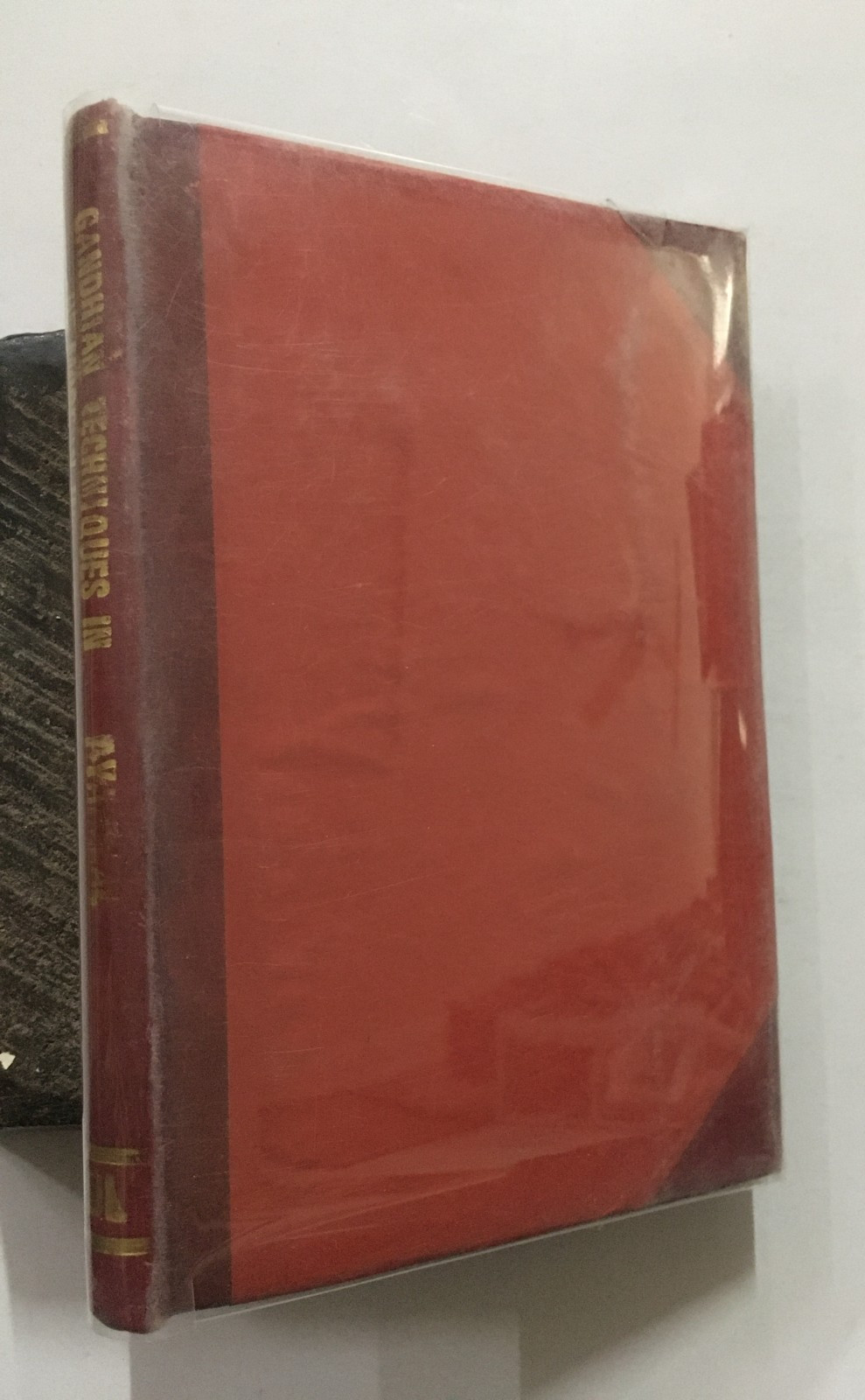 Pyarelal: Gandhian Techniques In The Modern World. Navajivan. 1953. 69p