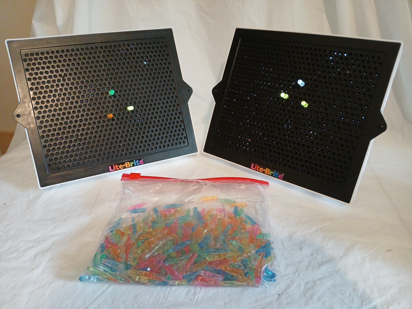Set Of 2 Hasbro Basic Fun Lite-Brite Ultimate Classic With Pegs Retro Road Trip 