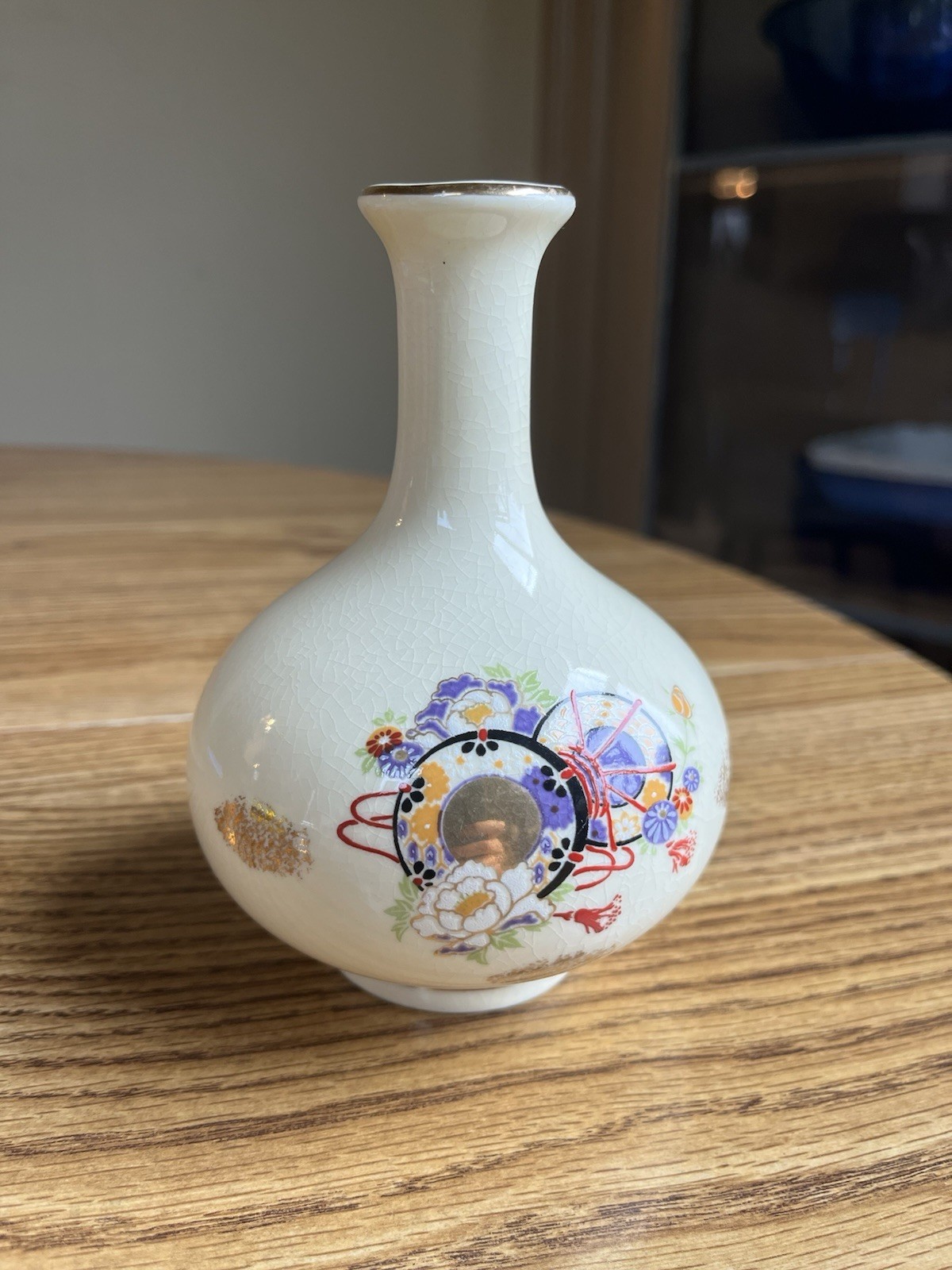 Vintage Oriental Bud Vase Japanese Ceramic Hand Painted Gold Flowers 5.25” Small