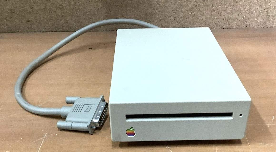 Vintage Apple Macintosh Mac ~ 800K External Floppy Disk Drive M0131 ~ FREE SHIP