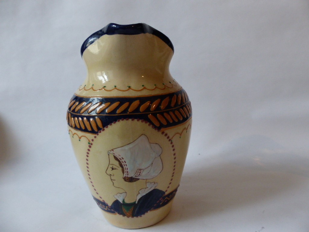 Quimper Bigoudène earthenware pitcher HB 295 (27487)