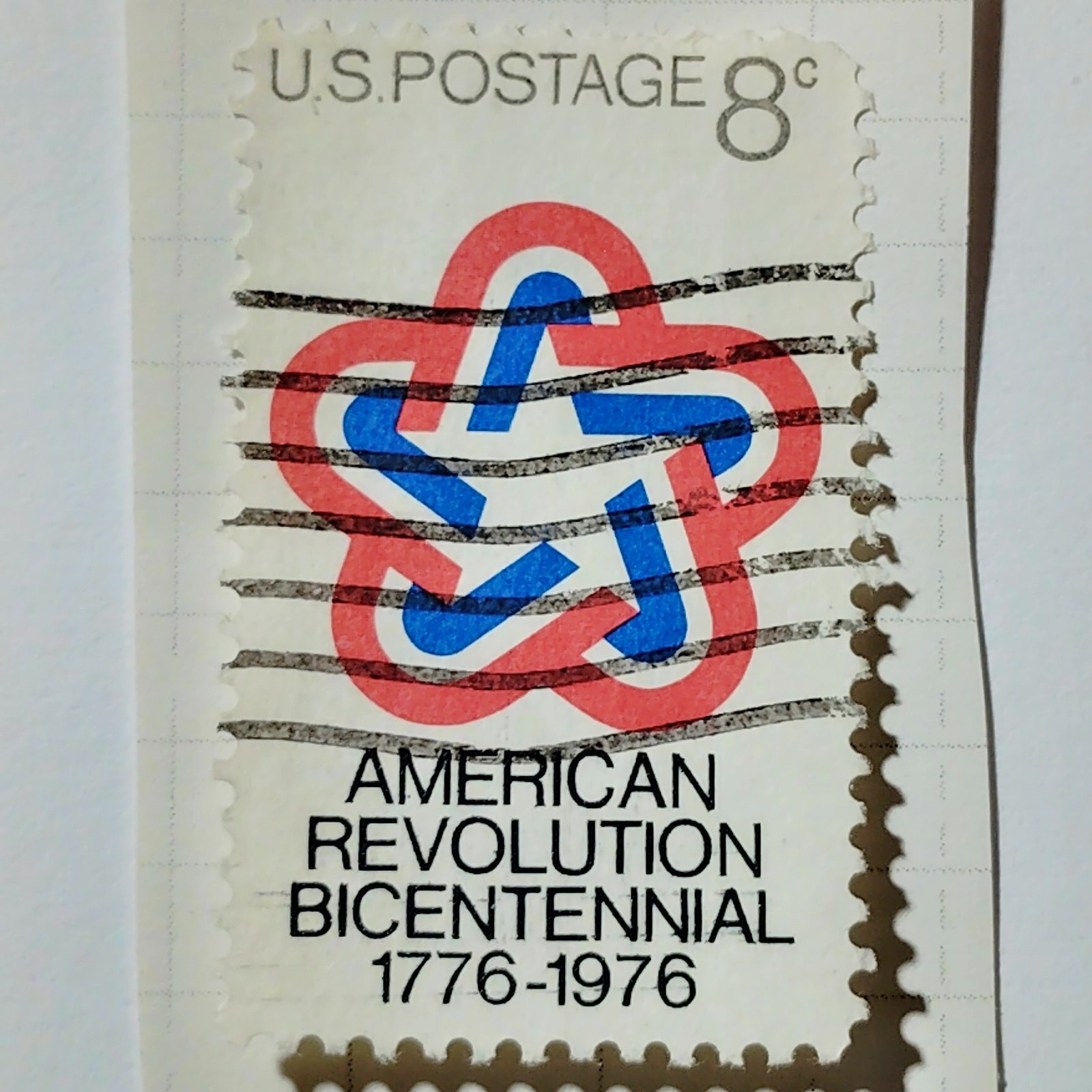 1971 US Postage Stamp Scott #1432 8c American Revolution Bicentennial Logo Used