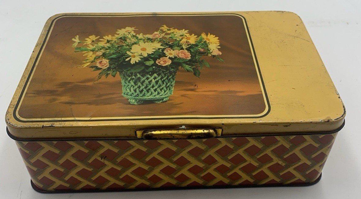 Tin Box Vanilla Yeast Angel Bread Paneangeli Company Empty