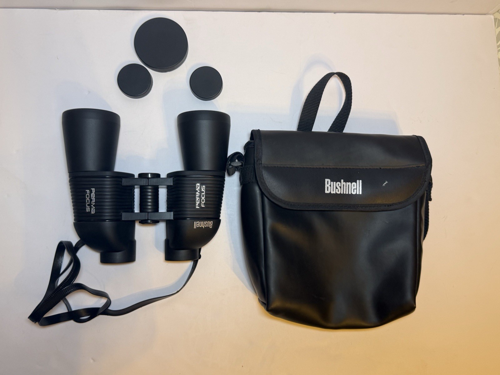 Bushnell PermaFocus 7x50 Binoculars Model 17-5007 with Case, Lens Caps