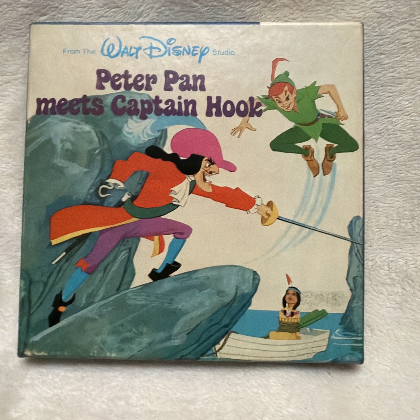 Vintage Walt Disney 8MM Peter Pan Meets Captain Hook Number 009 ￼