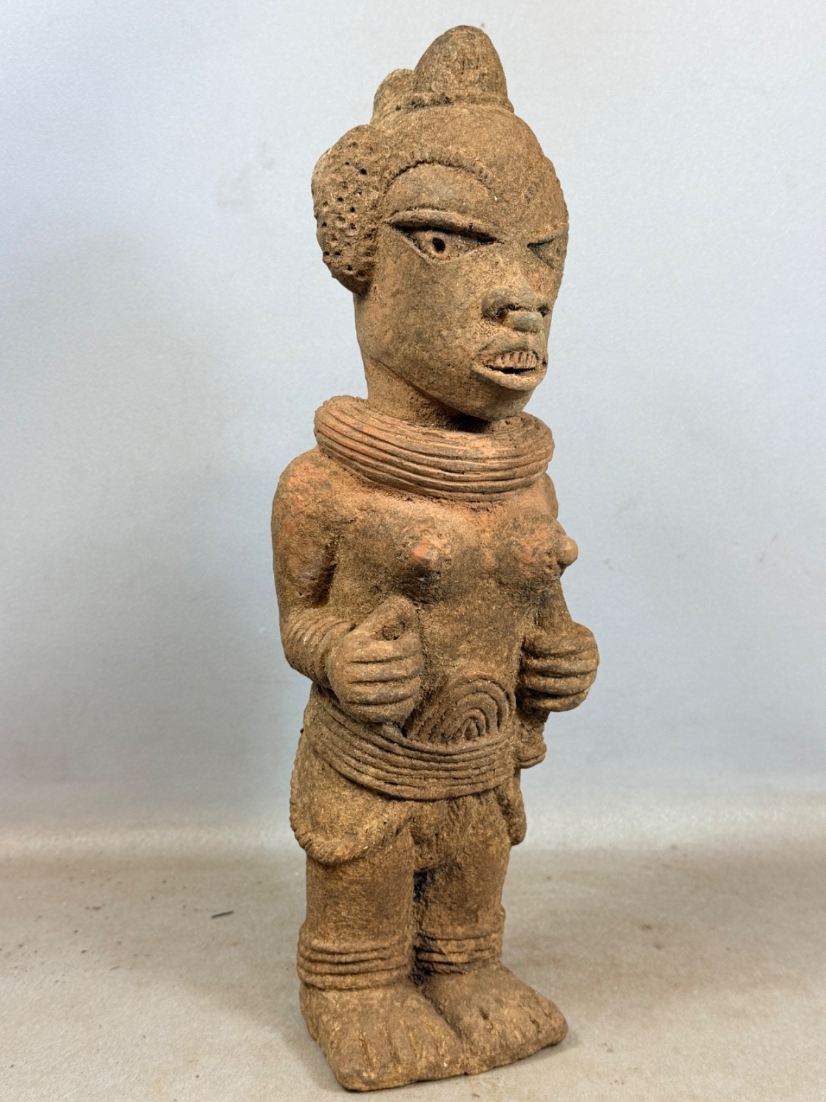 260302 - Old African Terracotta Nok statue - Nigeria