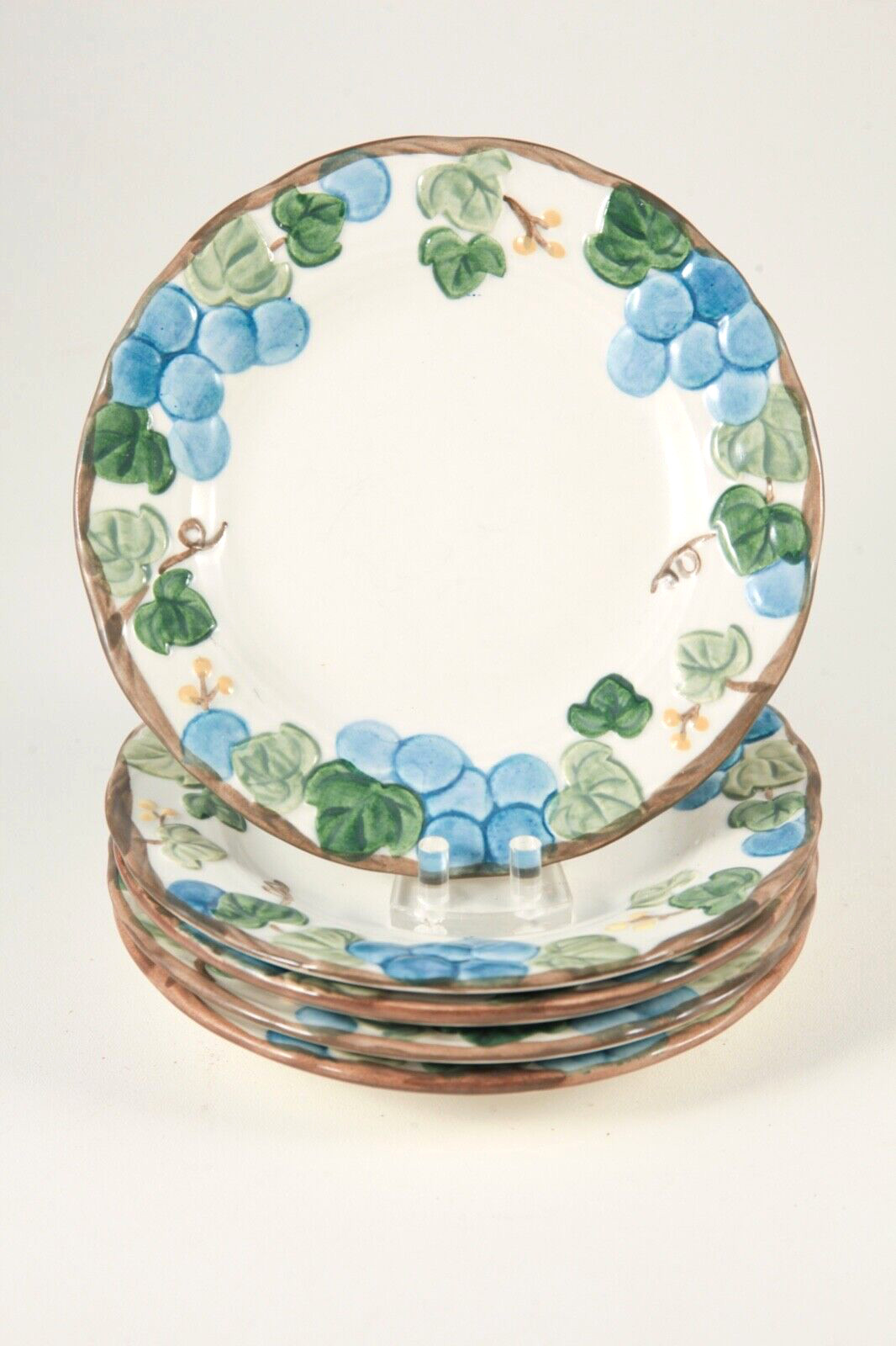 Set of 5 VTG Metlox Blue Sculptured Grape Poppytrail Bread & Butter Plates 6.5"