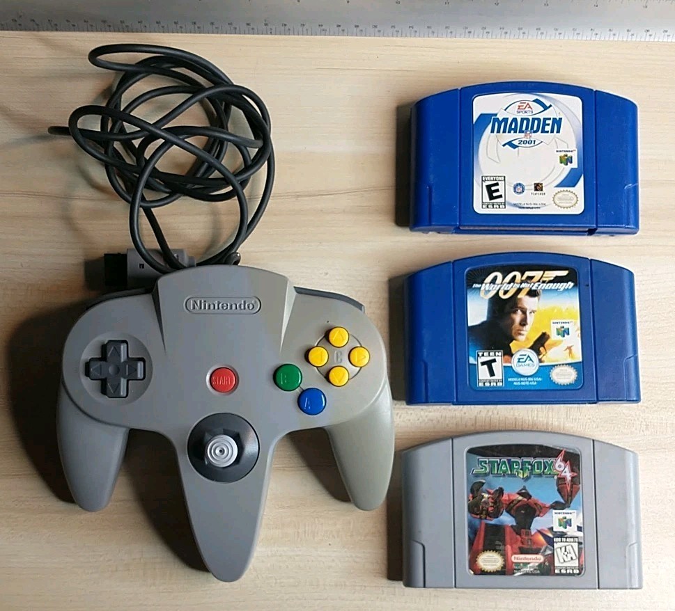 Nintendo 64 Lot Games Controller Starfox 64 007 World Is Not Enough Madden 2001
