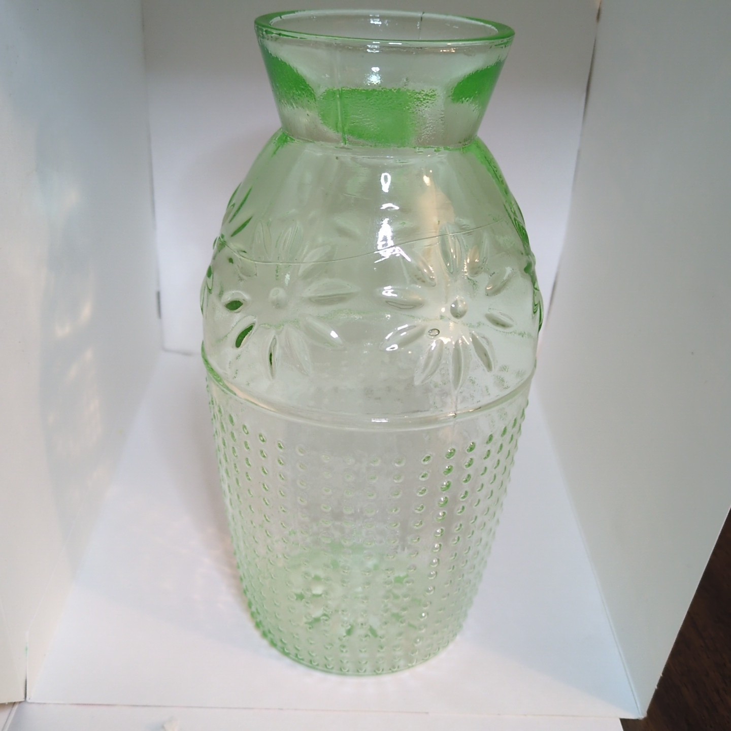 Vintage Anchor Hocking Hobnail Green Depression Glass Vase Green 8.5 in. Tall