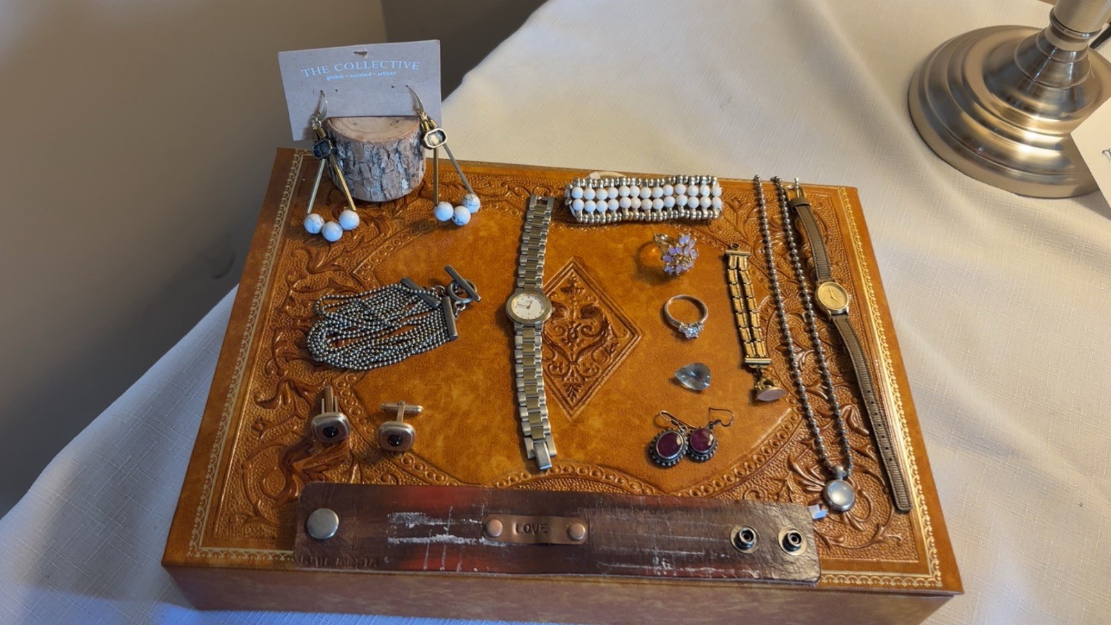 Mixed lot of 13 pieces of jewelry - including 2 pieces of sterling