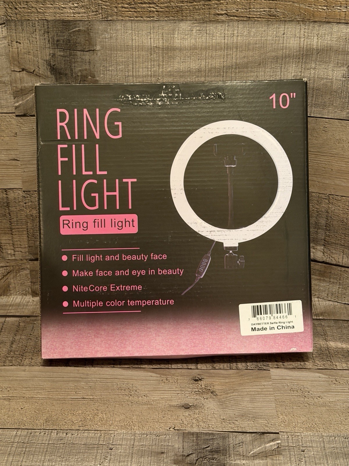 Ring light with multiple color temperatures.