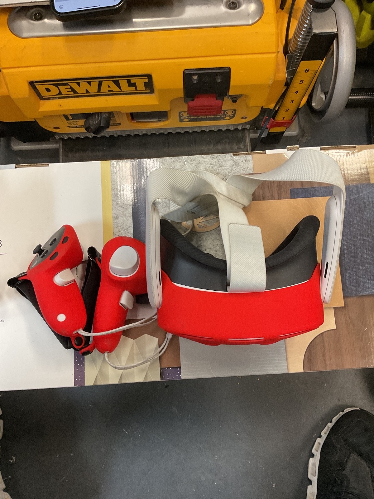 Meta Quest 3S 128GB Standalone All-in-One VR Headset