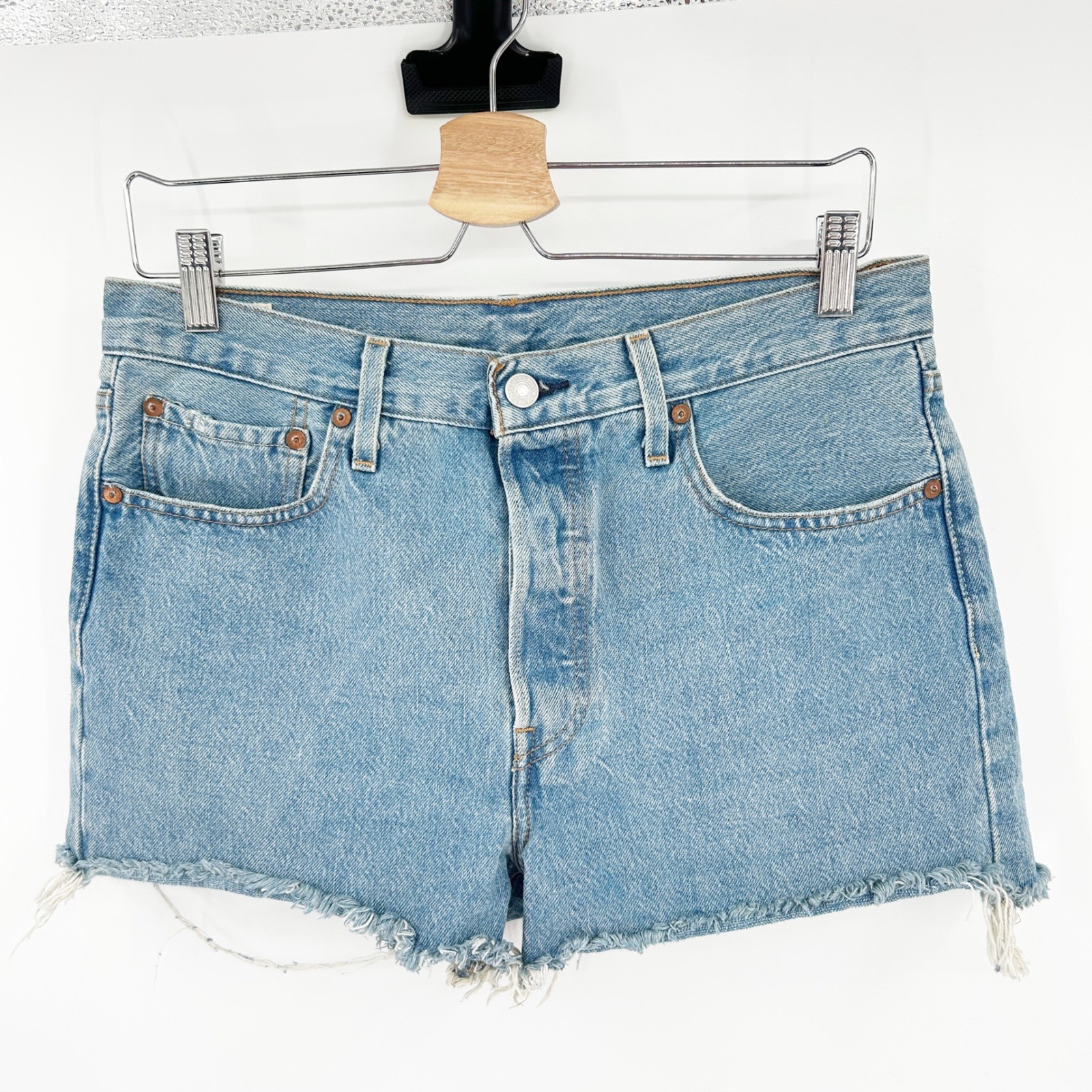 Levi's 501 Denim Shorts Womens Size 28 Light Wash Frayed Cutoff Hem Button Fly