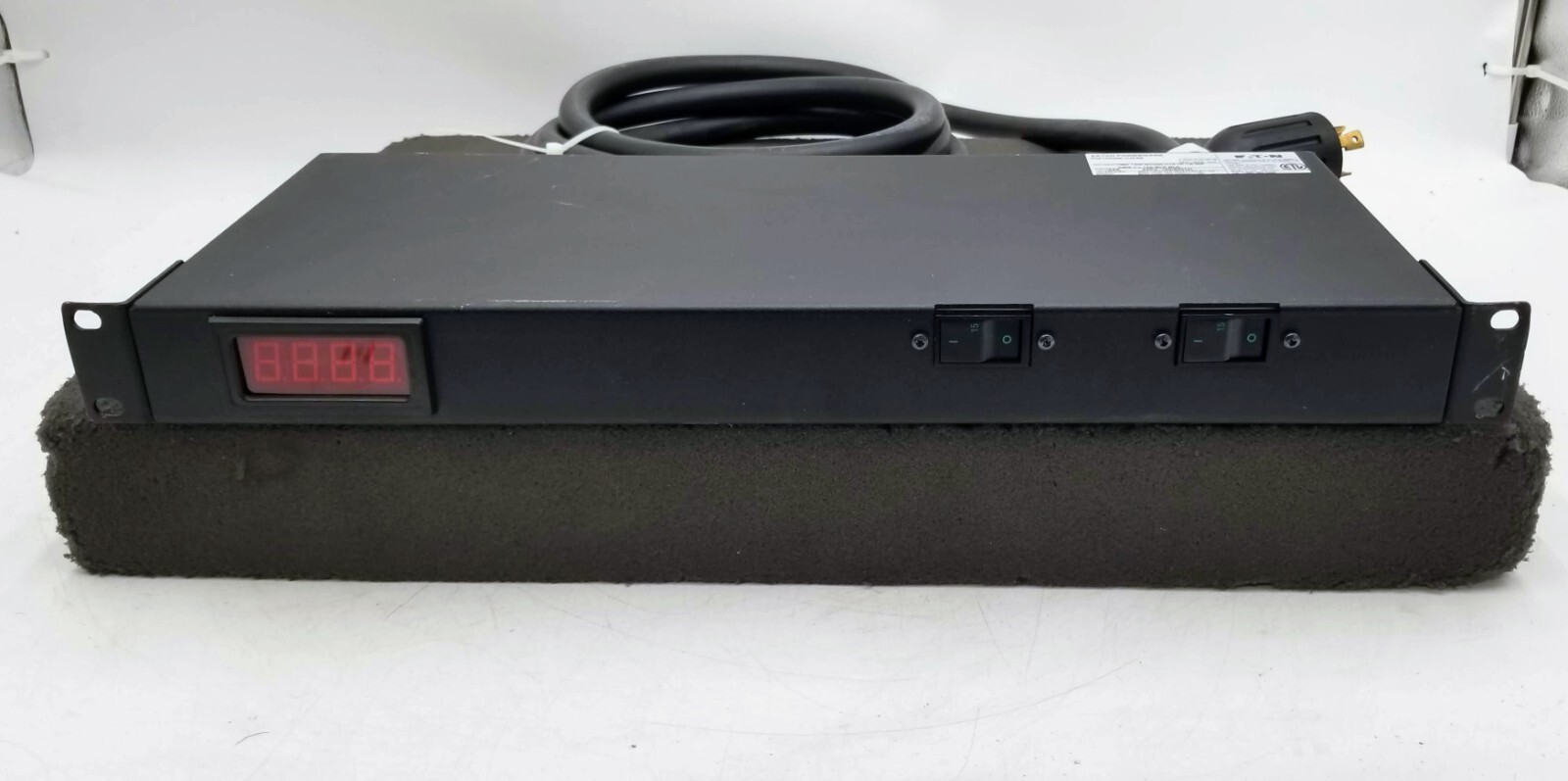 Eaton PowerWare DBH 12W IEC320 c13 10' L6-30P AMM 2 X 15A BCP BLK PW105ME1U049